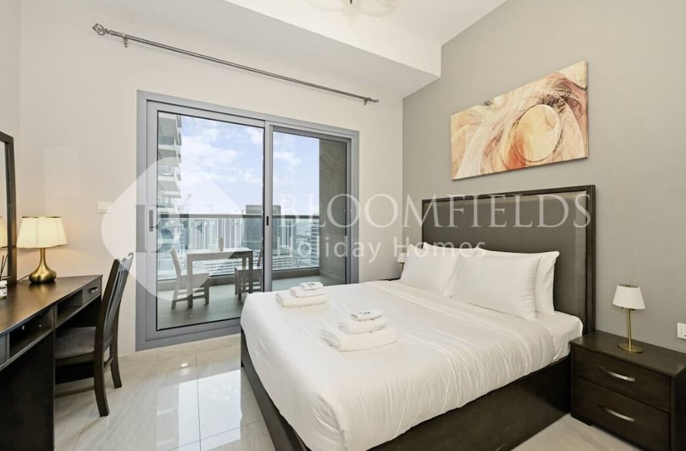 1306 Bloomfields Casual STU Elite Tower