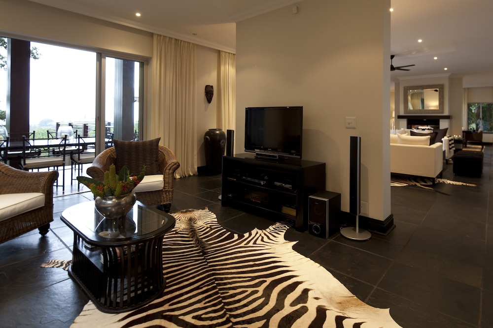 Luxury Seaside Homes