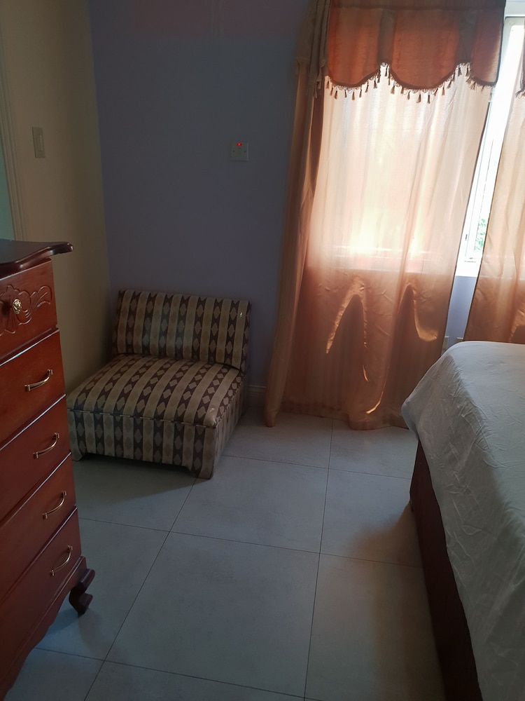 Kingston Paradise Place Rooms