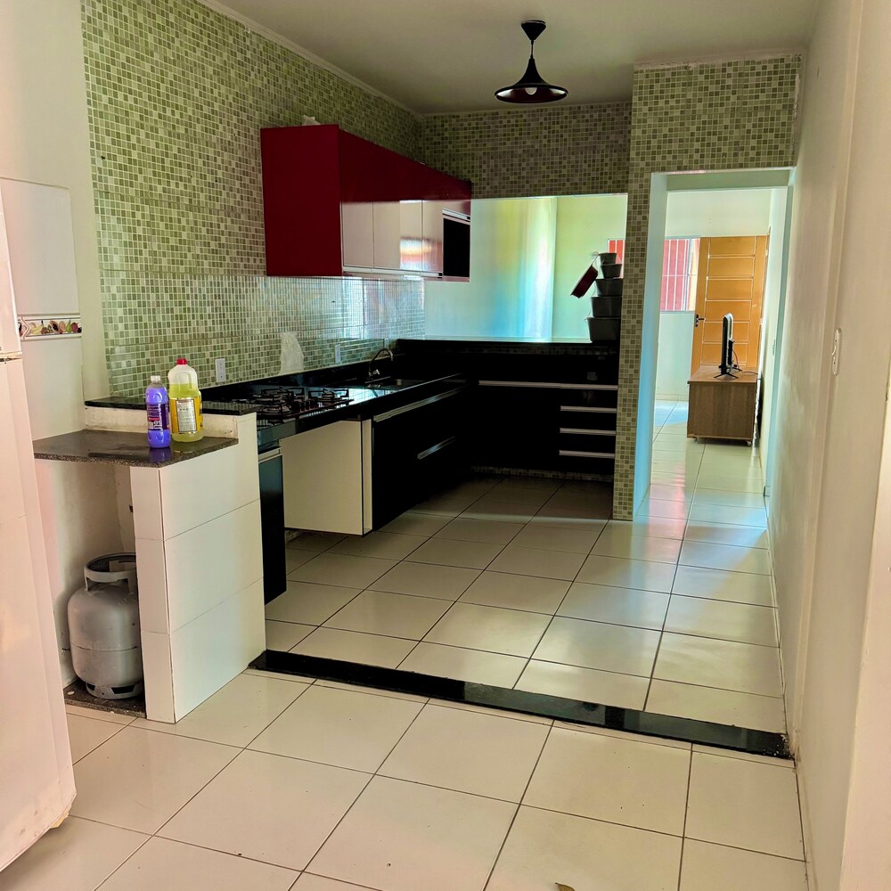 Casa com piscina espaçosa