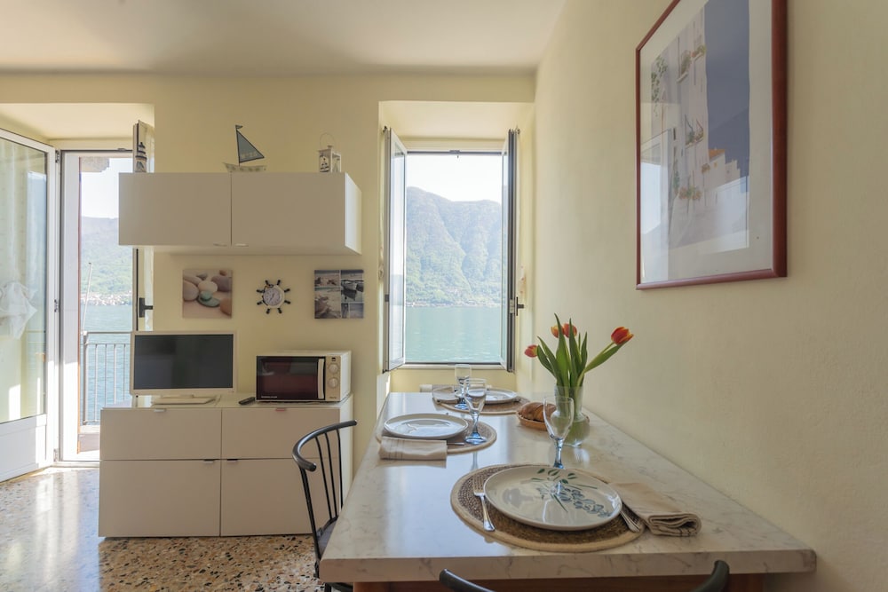 Il Timone by Rent all Como