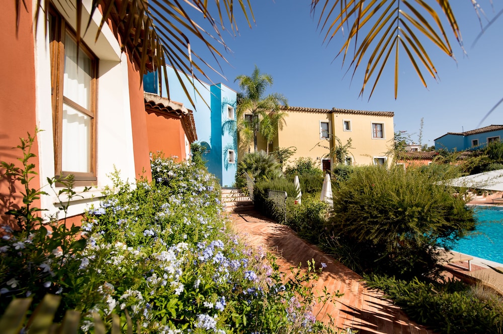 Borgo degli Ulivi Residence
