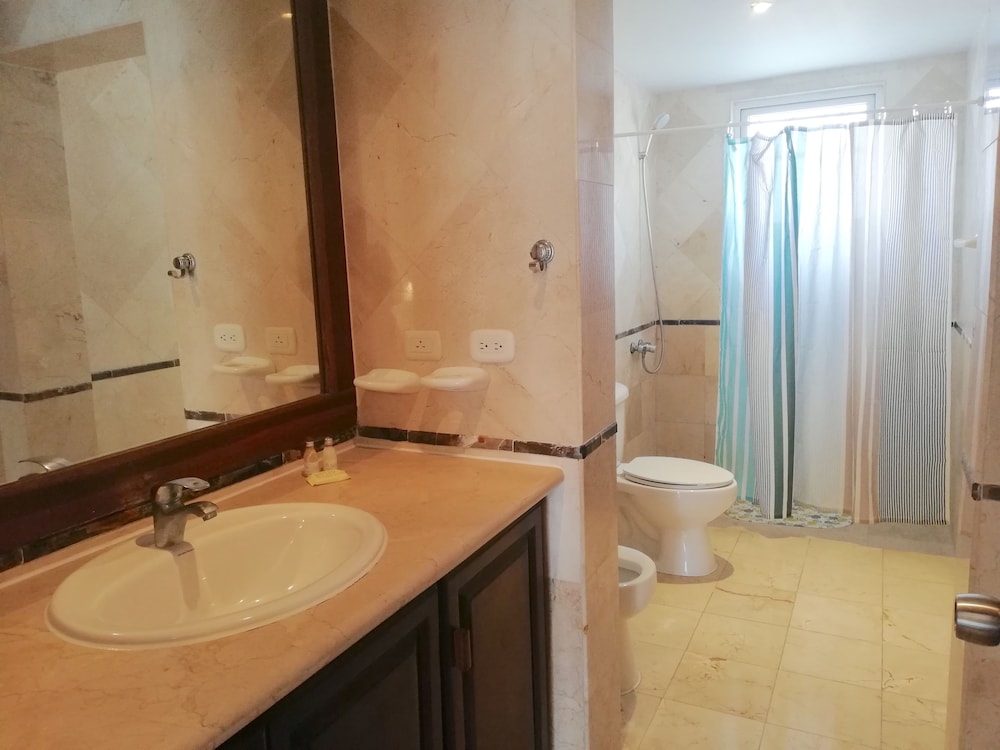 Los Corales Tropical Beach Resort & SPA