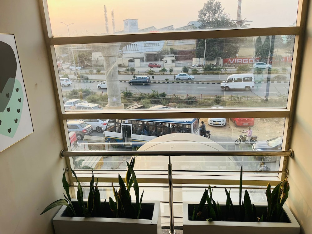 Avenue Suites view 4