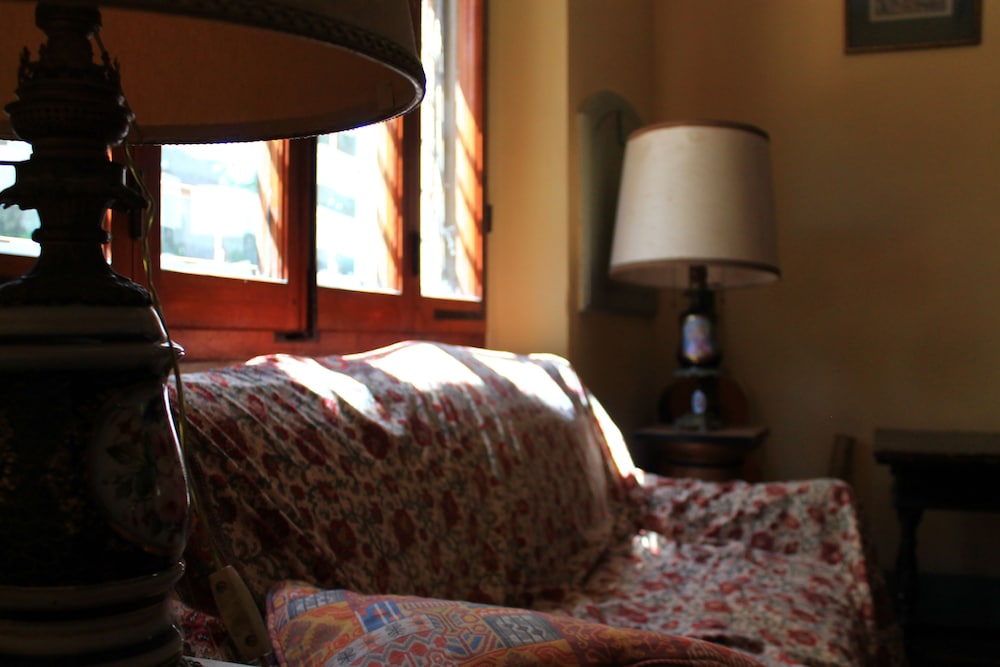 Bassetto Guesthouse & Apartments