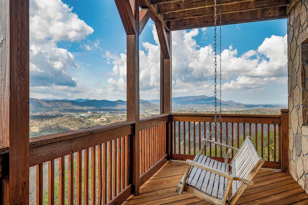 Lookout Lodge