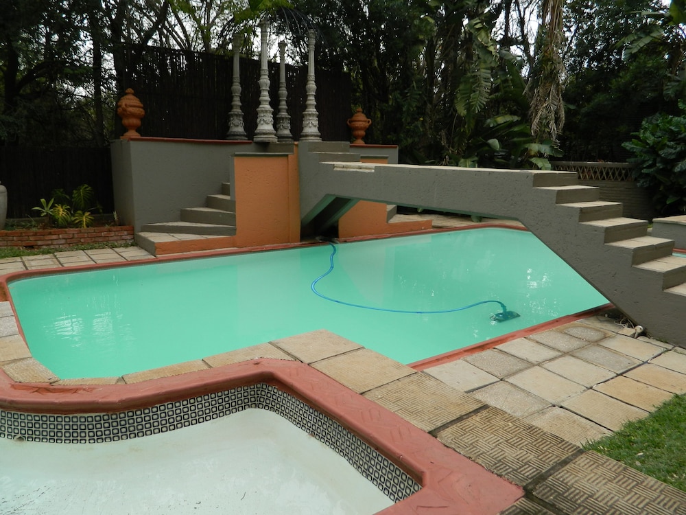 Bambelela Lodge