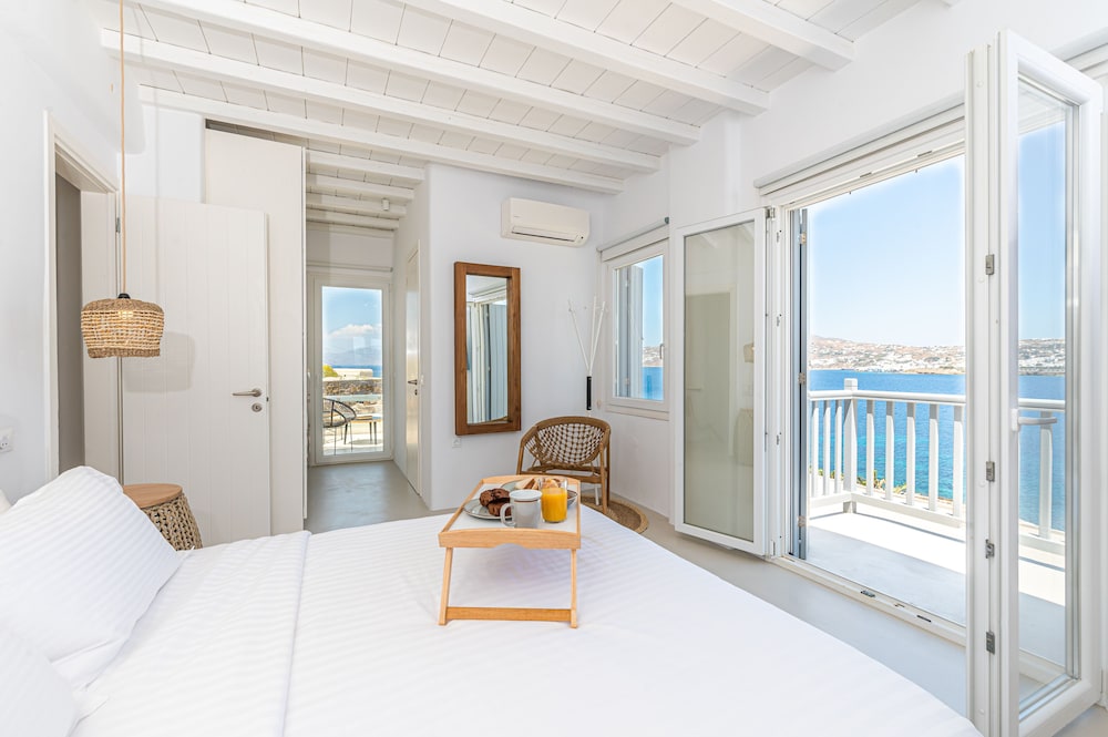 Carpe Diem Villas Mykonos - Heated Pool