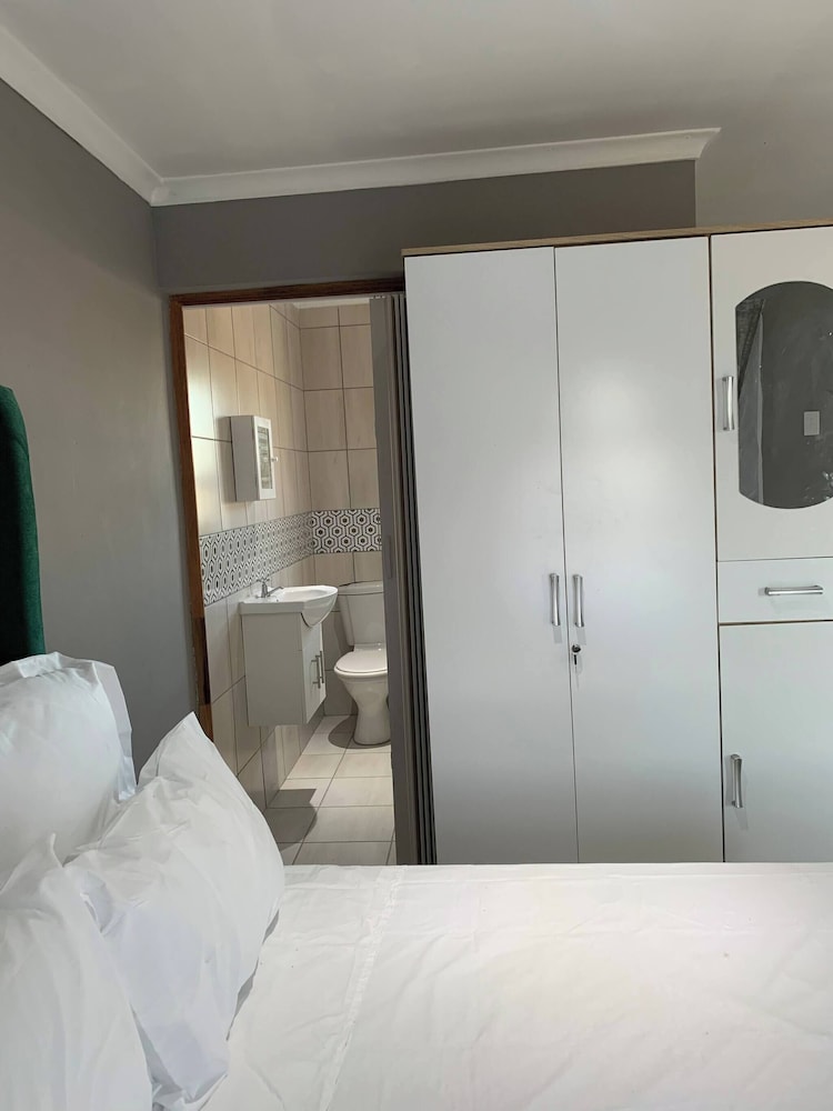 Room-beach View, En-suite Bedroom2
