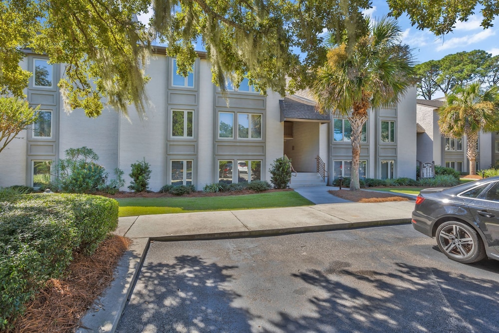 1659 Bluff Villas at The Sea Pines Resort