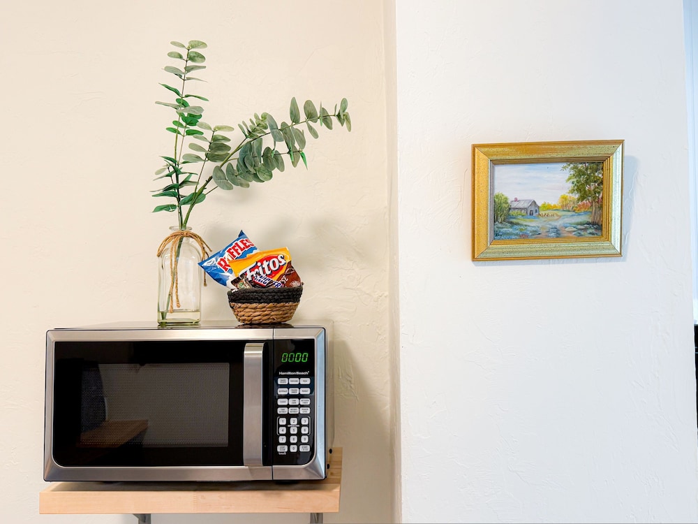 Renovated 2BR Near Paseo With Wifi Smart TV 31B