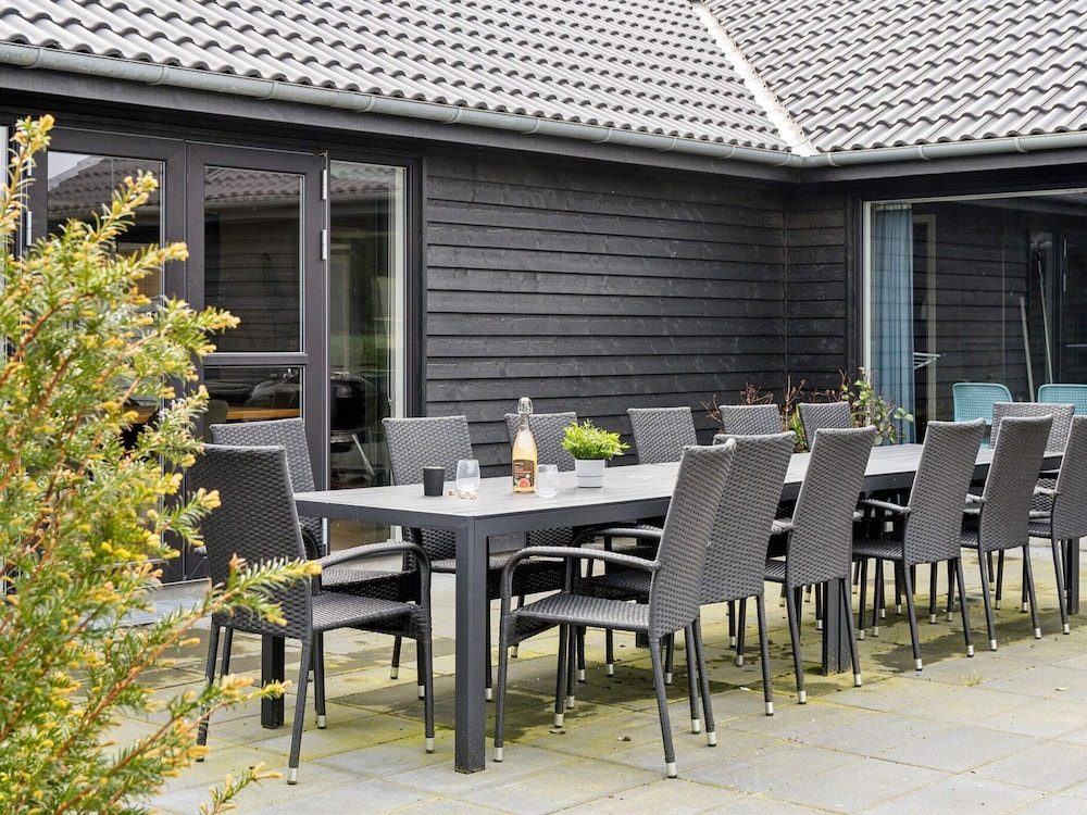 5 Star Holiday Home in Norre Nebel