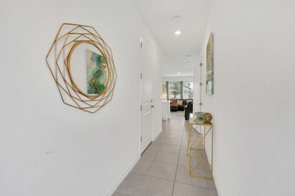 3 Beds 3 Baths Cozy Town Home 3 Bedroom Townhouse