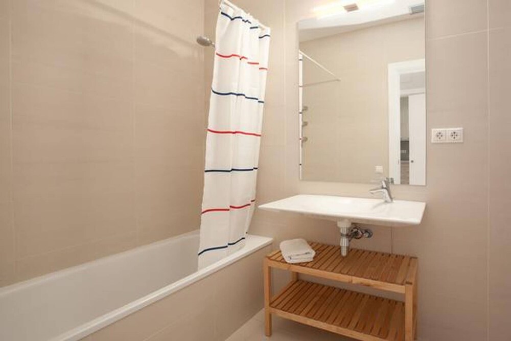 Modern Quiet Flat With A Large Balcony photo 5