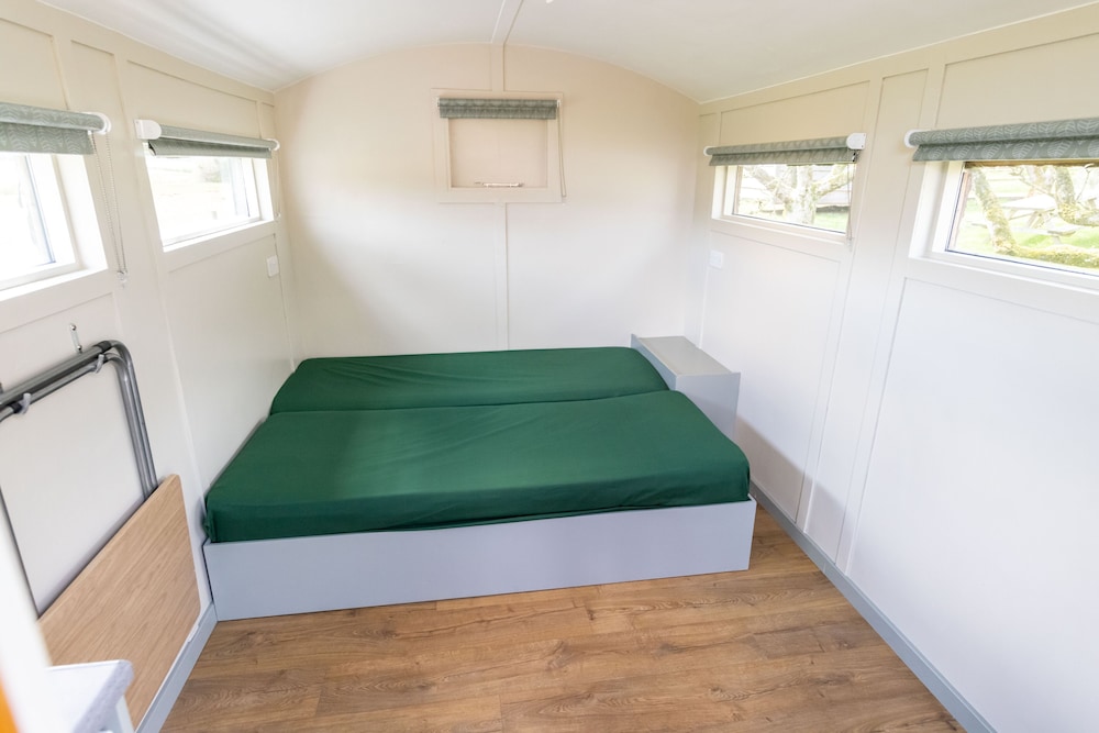 Orchard Hideaways