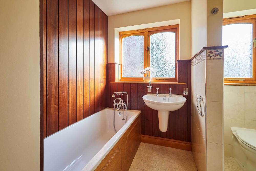 Host Stay Cherry Willows