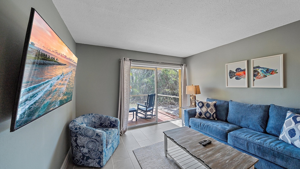 Beach Haven 2 Bedroom Condo