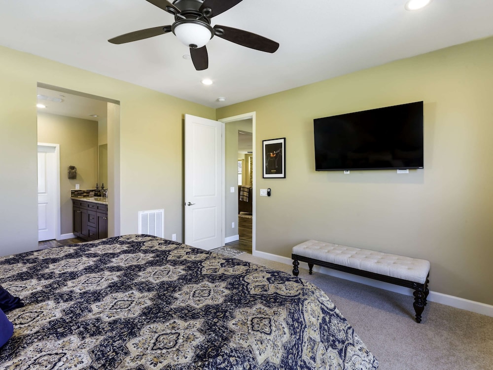 Paso Fino at the Polo Club 2 Bdrm 2 Bath w Pool