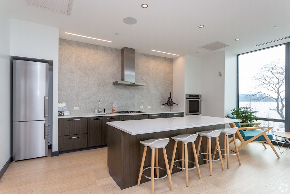 Luxury Apartments by Hyatus Downtown Boston