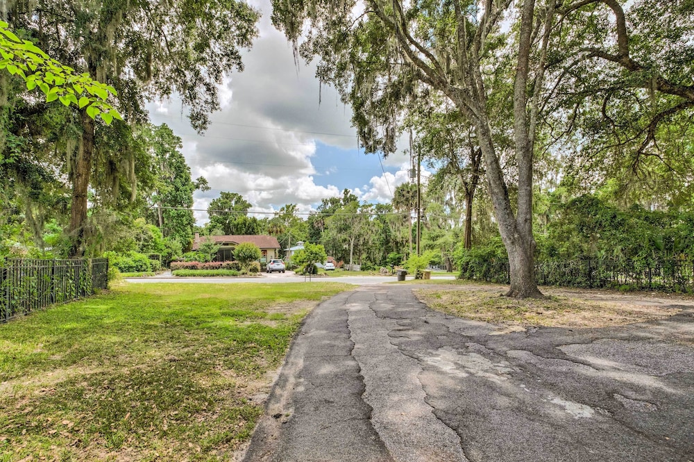 Ocala Vacations - Cozy Ocala Home w/ Porch < 1 Mi to Downtown! - Property Image 10