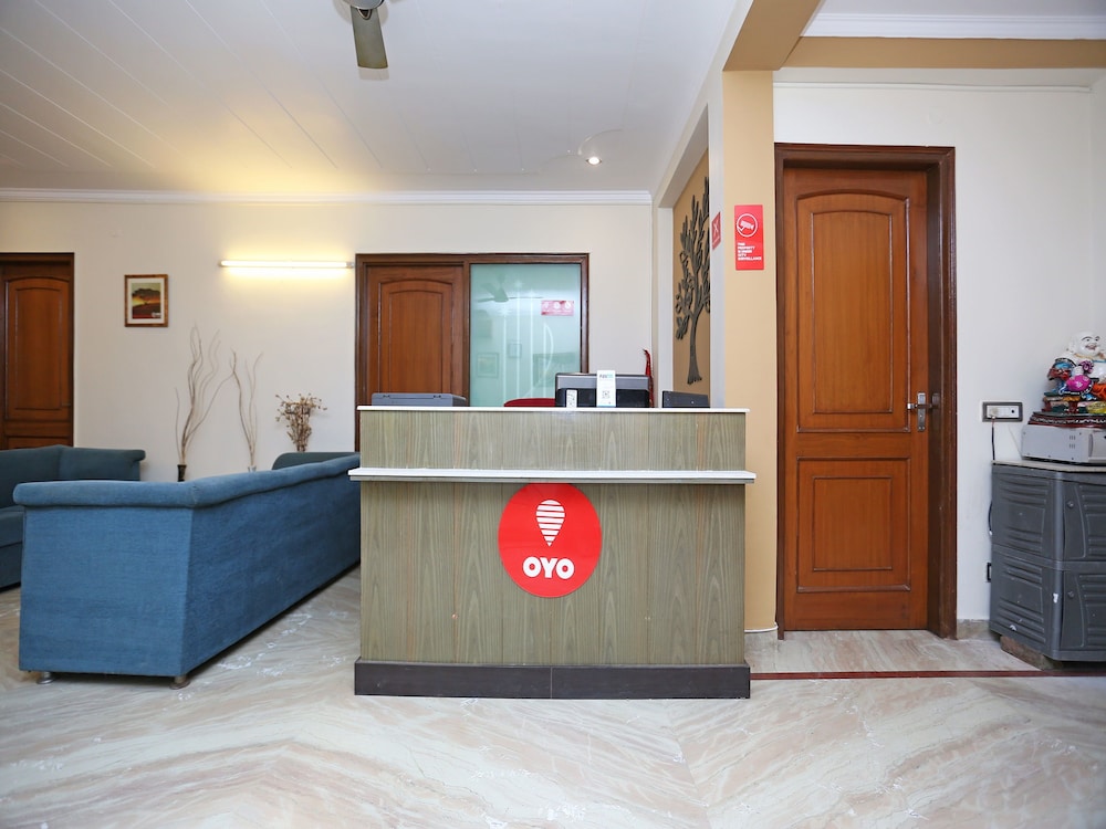 OYO 9581 Green Residency