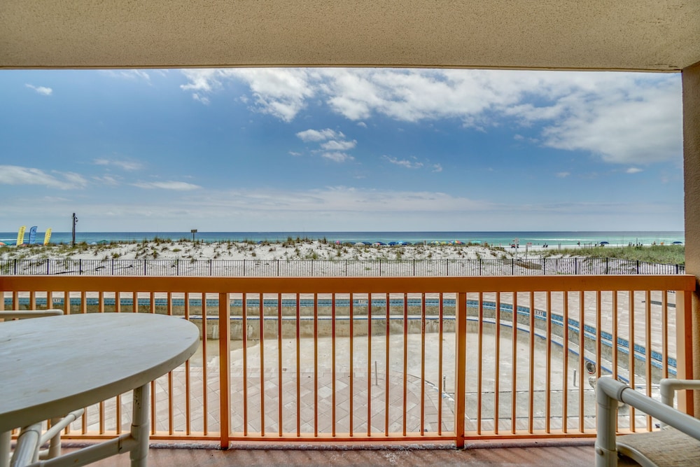 Pelican Beach Resort by Panhandle Getaways
