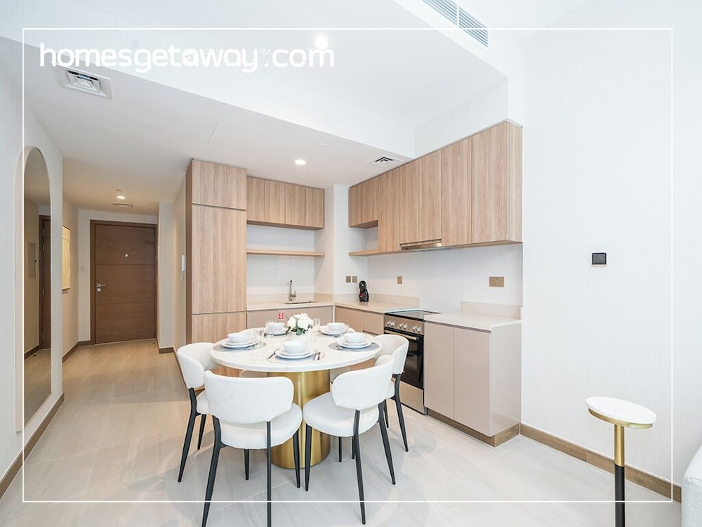 Stylish 2BR Fully Furnished Unit at Business Bay