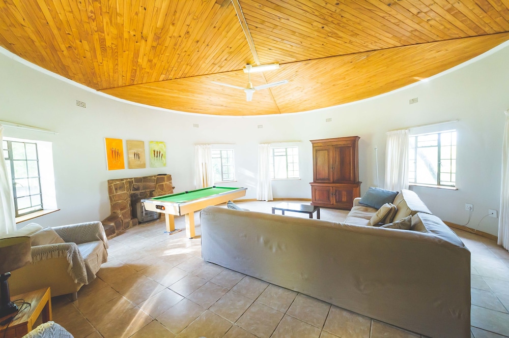 Deruxa Cottages