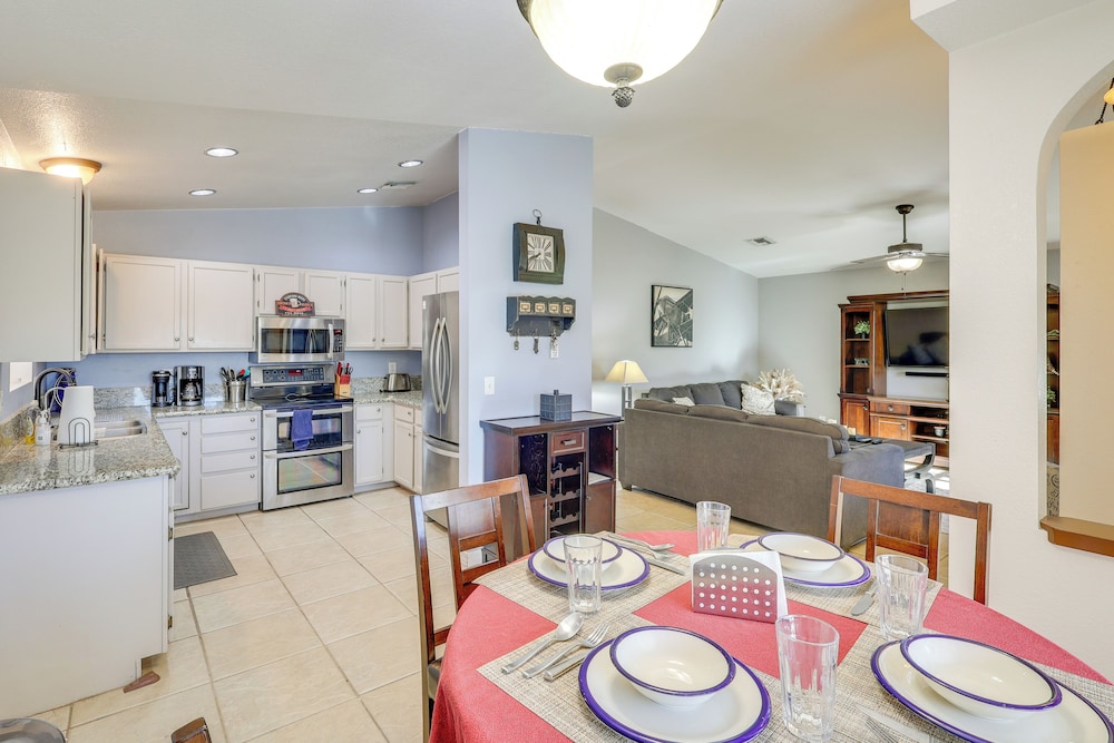 5 Mi to CO River: Home w/ Pool in Fort Mohave!