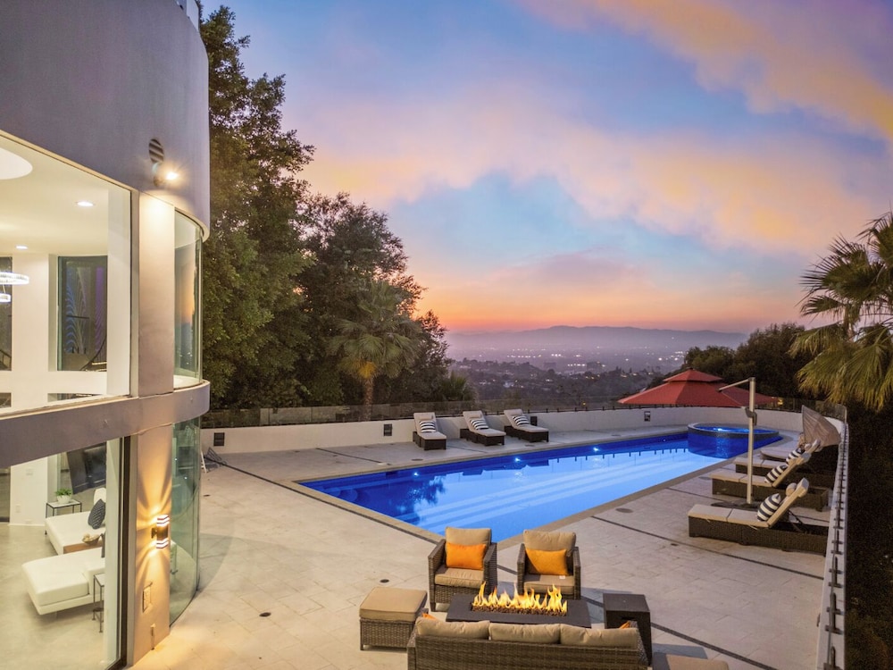 Los Angeles Vacations - Bel Air Yacht Mansion - Property Image 56