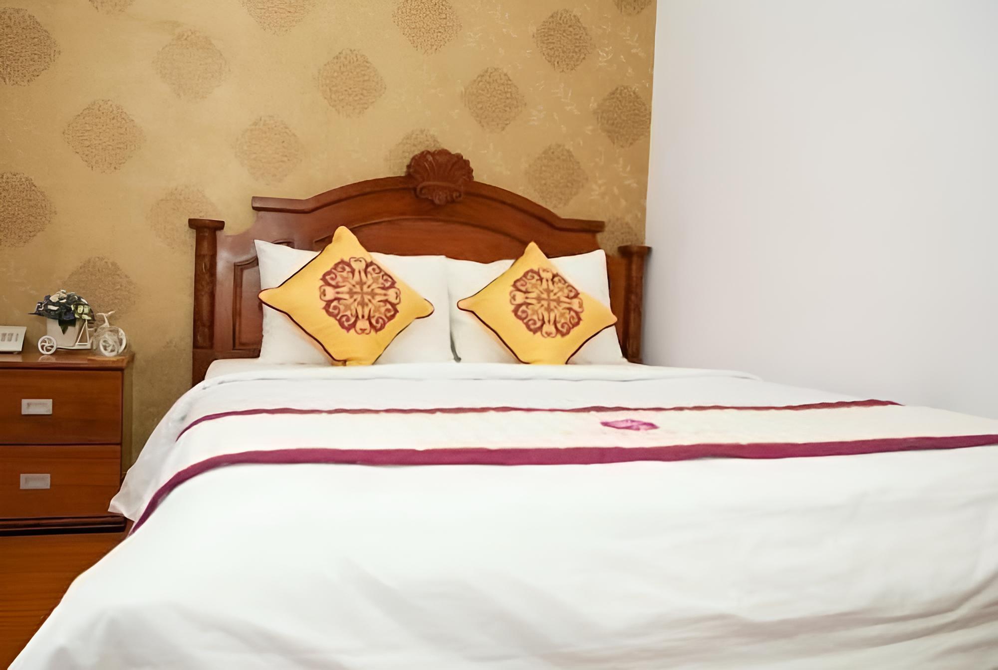 Golden Palm Hotel