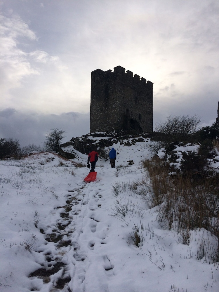 Elen's Castle Hotel