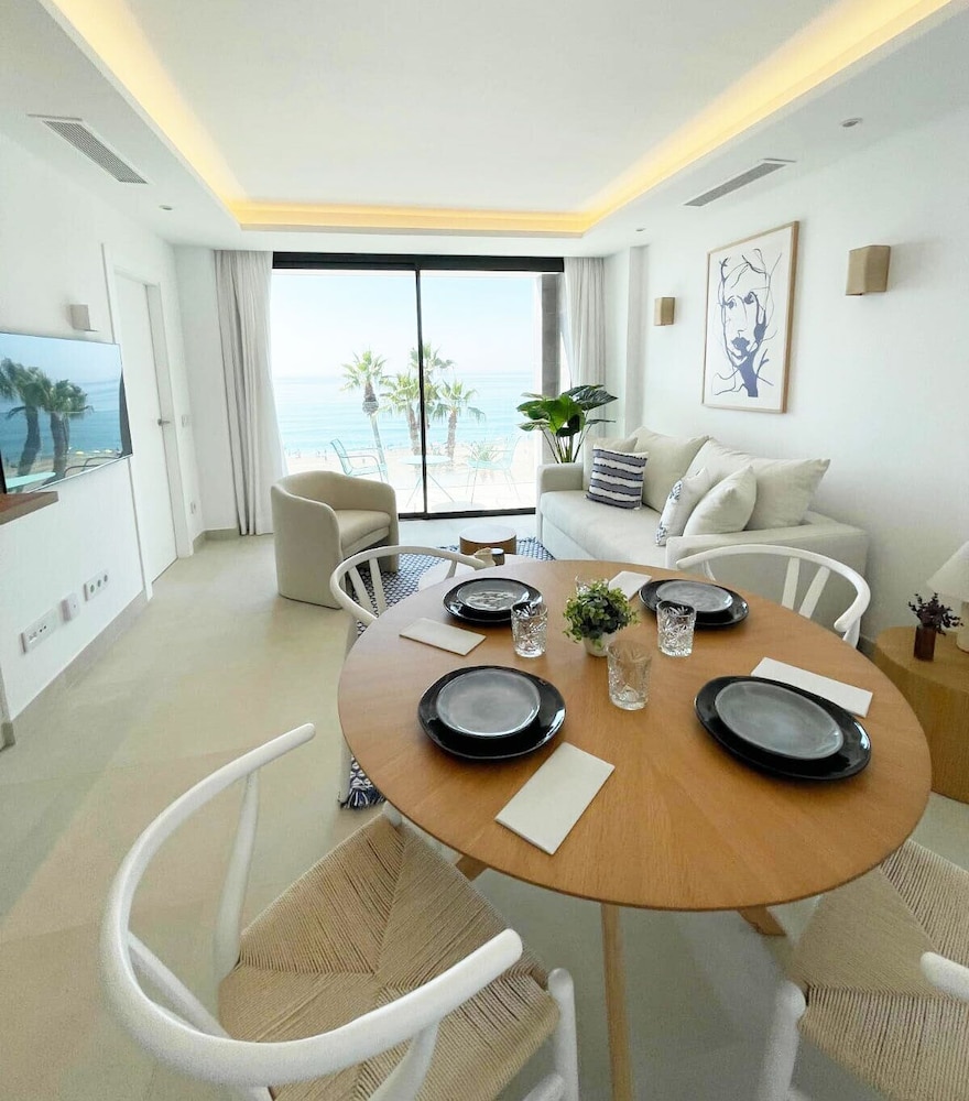 Apartamento LaViu 2Dormitorios by Croma