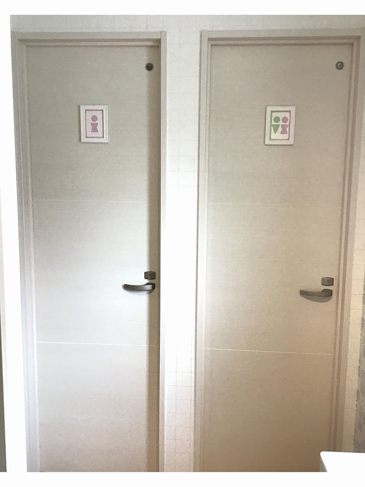 GUESTHOUSE YOURS - Hostel