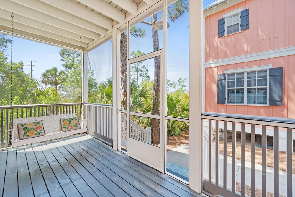 Pet Friendly Beach House - Sandy Toes