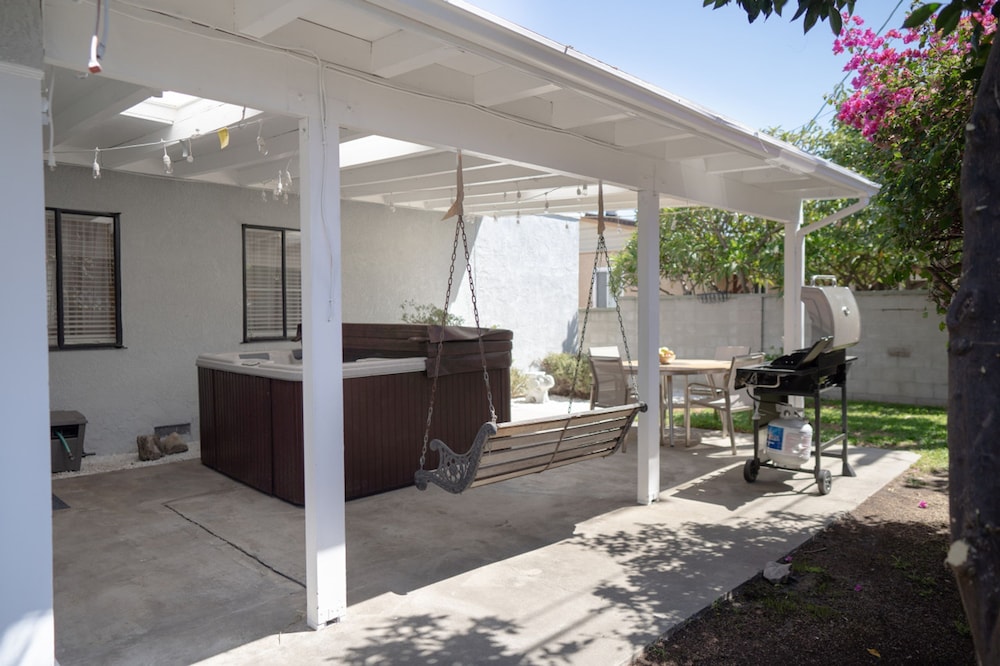 Disneyland Renovated 3BR Fullerton House w Garage Fenced Yard p56