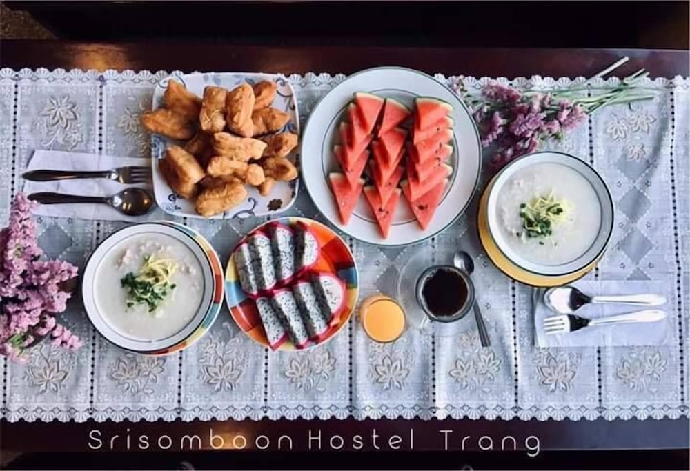 Srisomboon Hostel