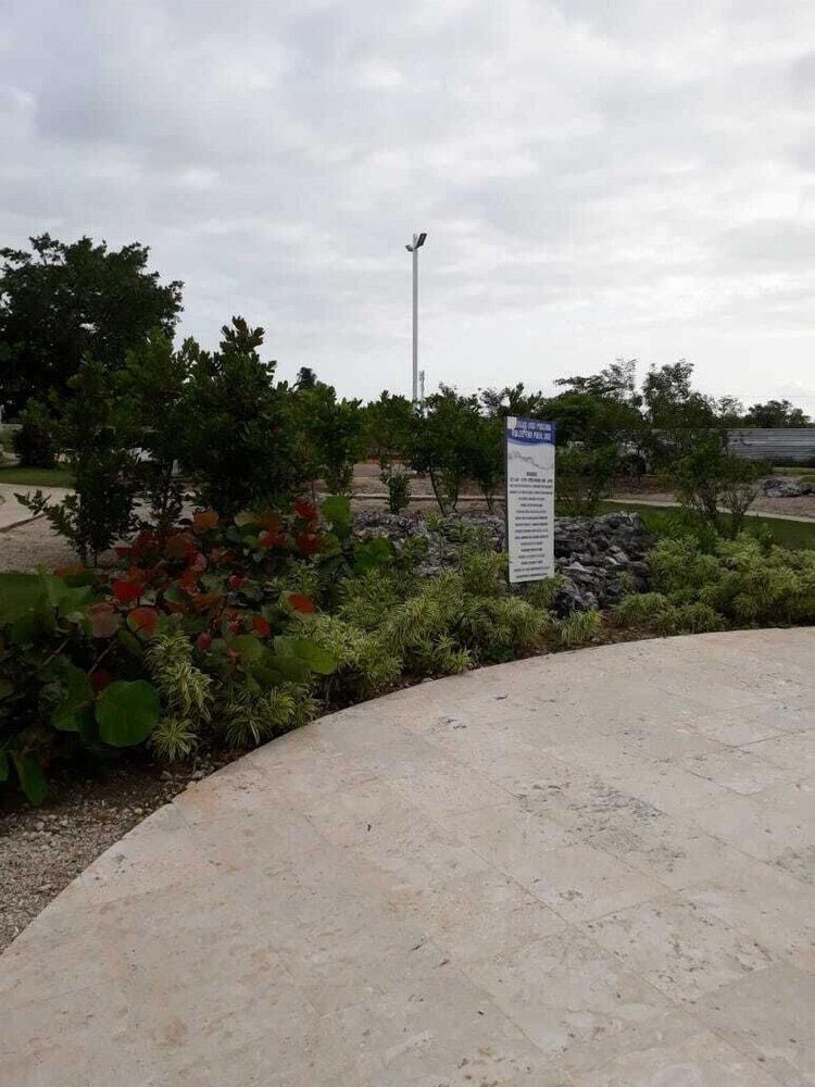 J&R Apartamento Serena Village