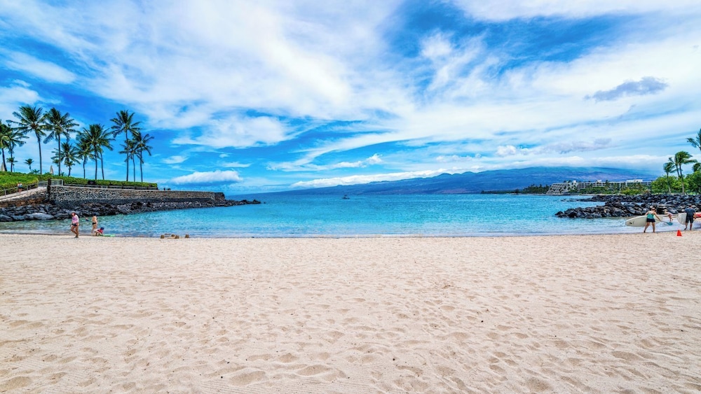 Beautifully Updated - Close to Beach & Pool - Oceanview Lanai - Vrkcv
