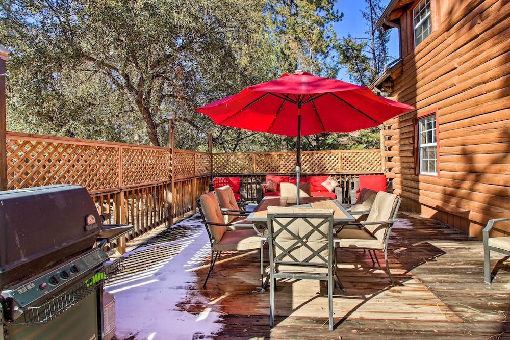 Pine Mountain Club Log Home w/ Deck + Grill! view 4