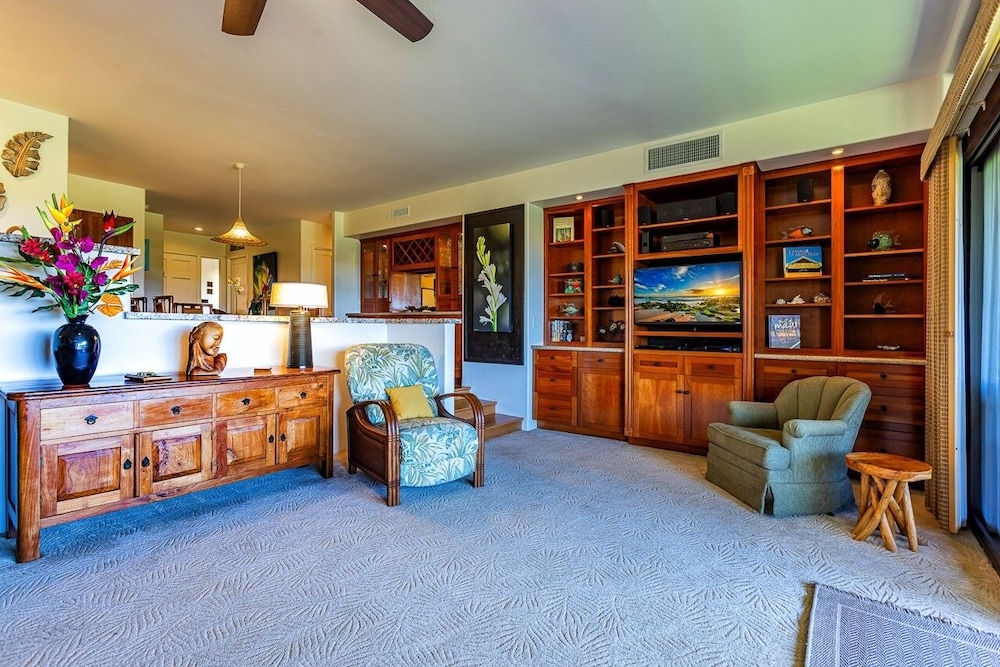 Kaanapali Royal N202 2 Bedroom Condo