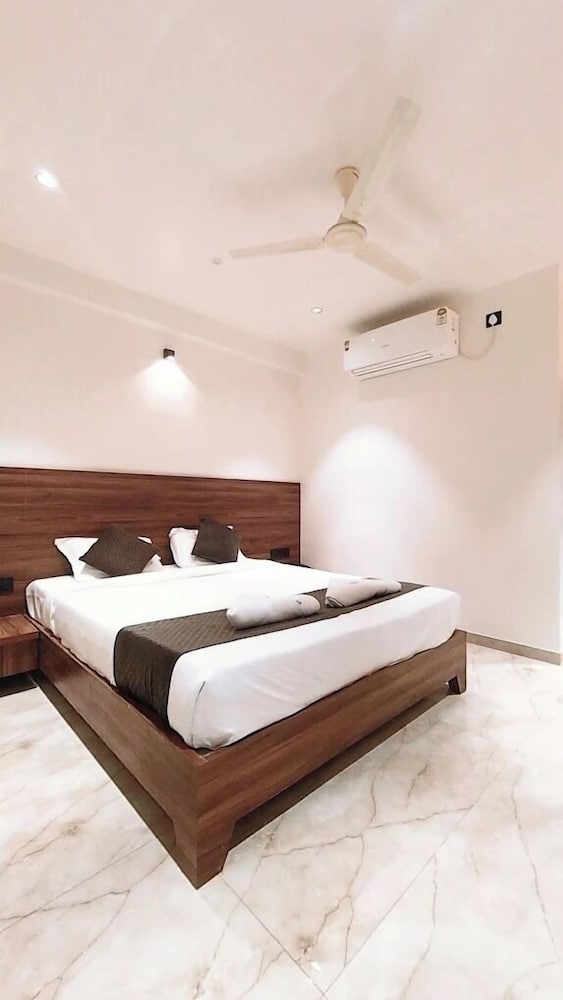 Aatithya Residency