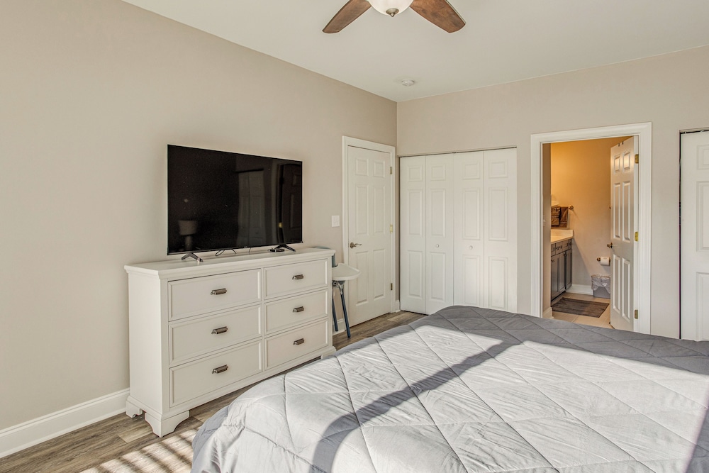 Tee Off & Unwind By Pool: Myrtle Beach Condo