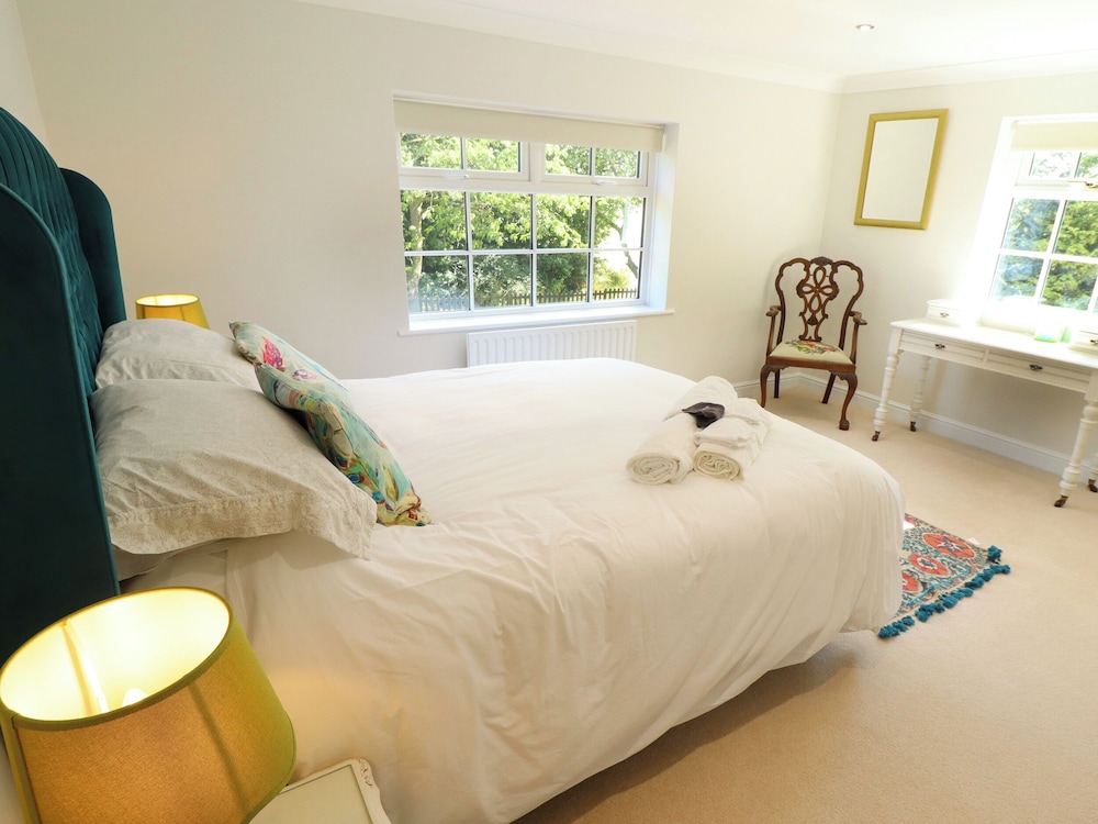 Moon Field Lodge