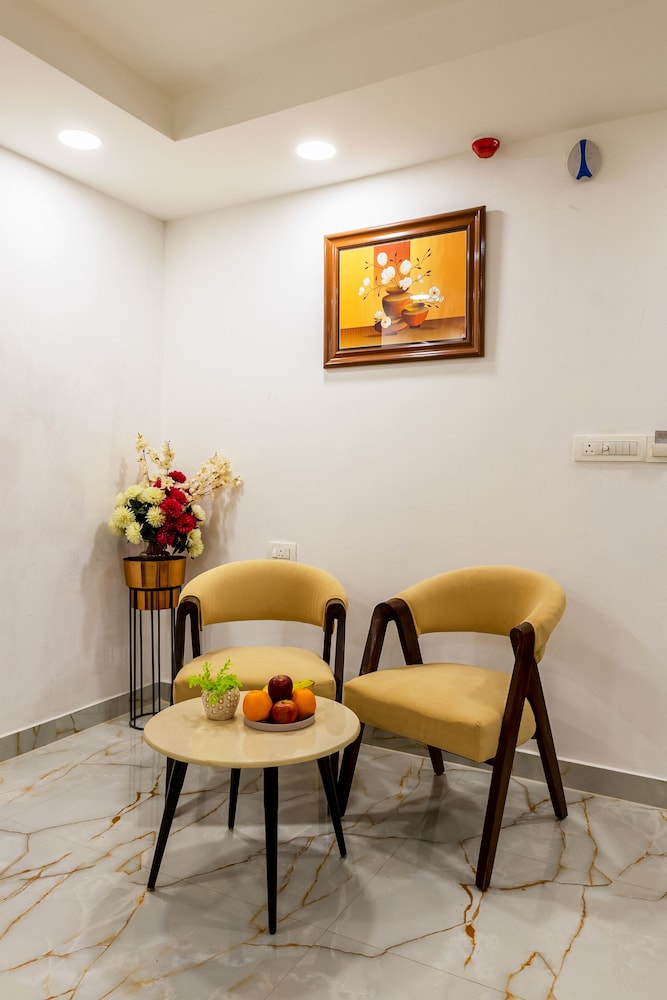 Hotel Palazzo Inn Mansarovar Garden