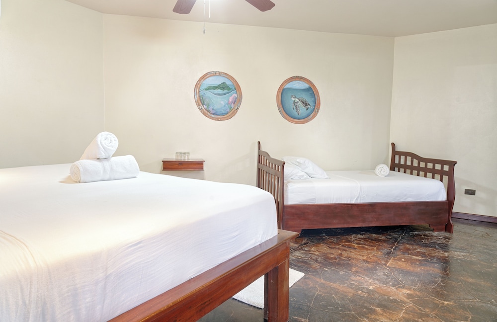 Hona Beach Hotel