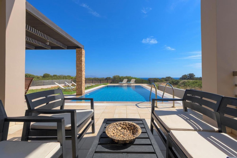 Villa Blue Wave Tria