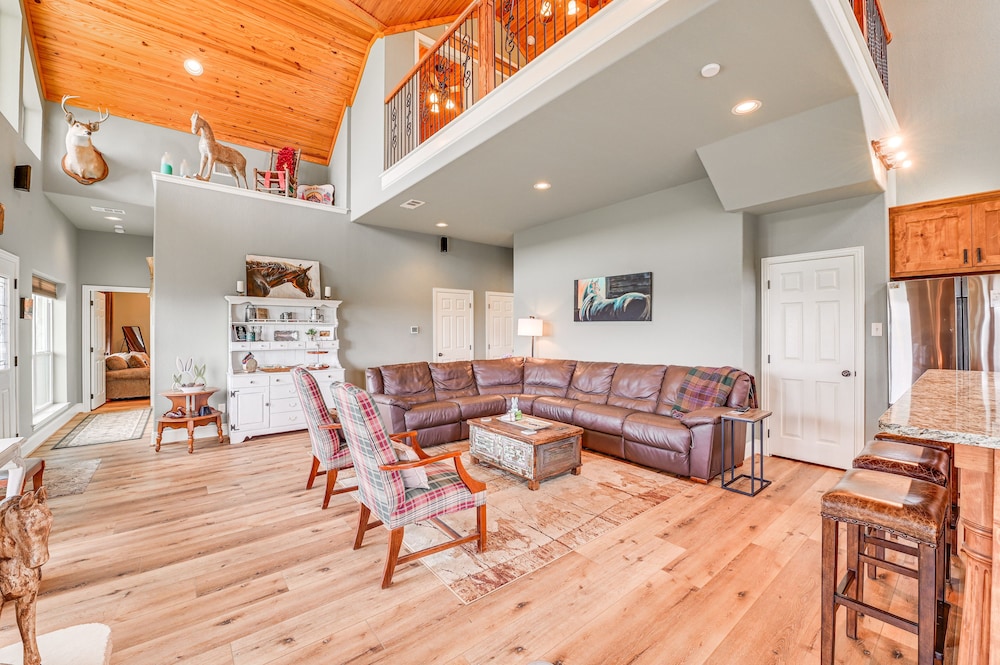 Farm Retreat w/ Furnished Patio: 12 Mi to Mckinney view 5