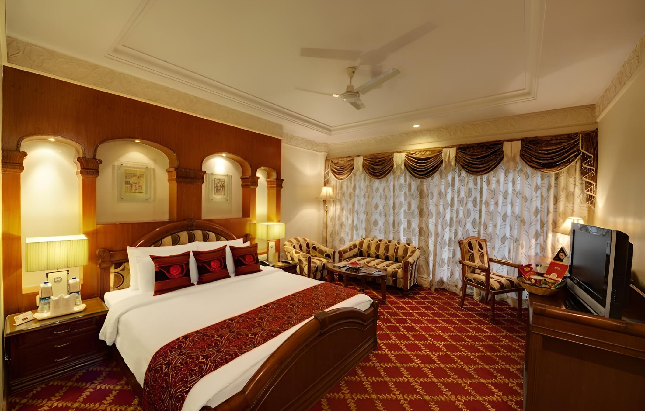 Hotel Babylon International