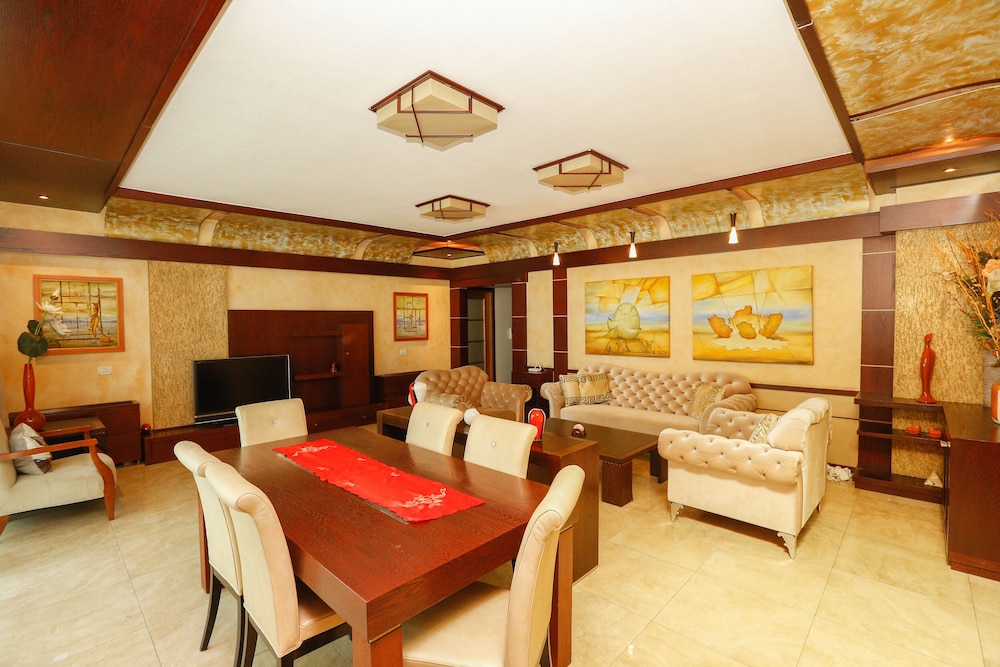Luxury European Trade Center Apartment